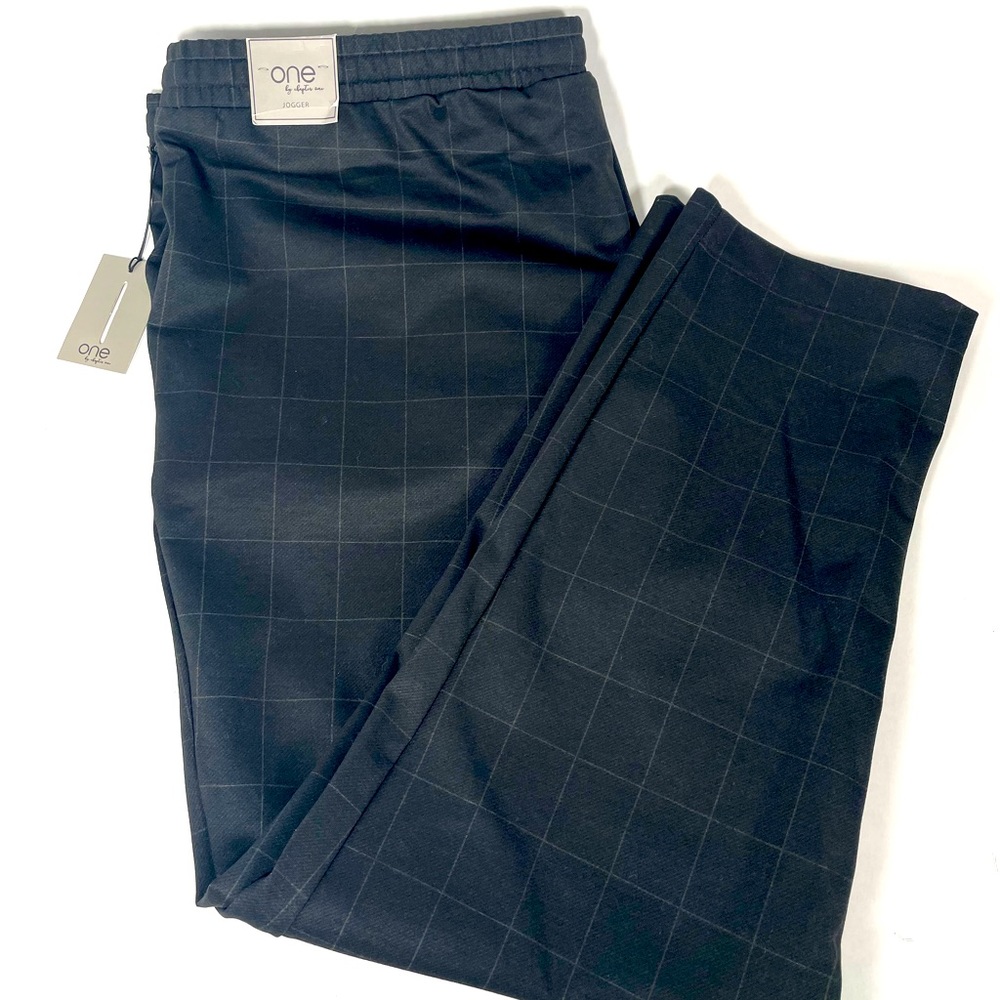 Black Joggers Size 3X Plus Size New With Tags